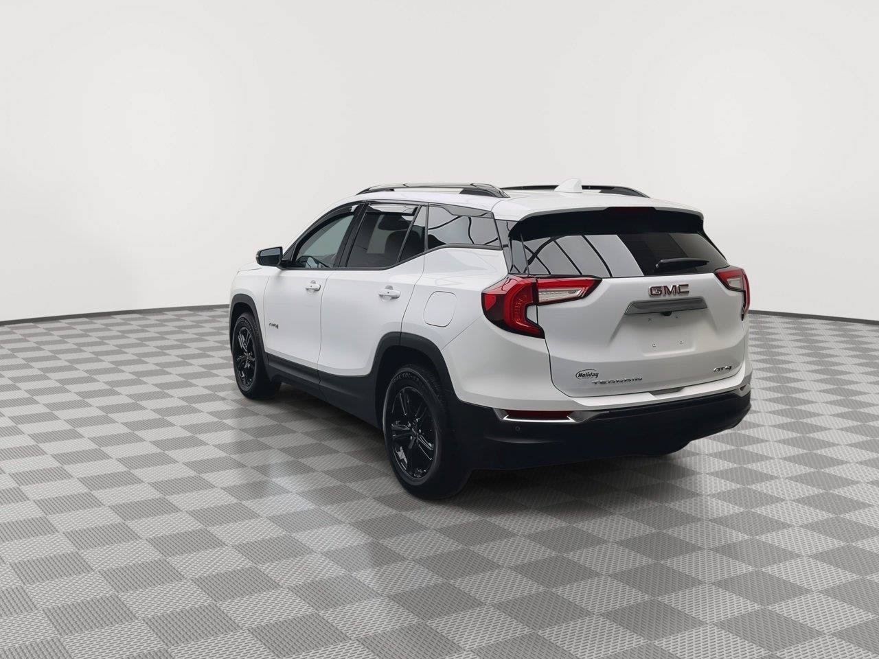Used 2022 GMC Terrain AT4 w/ LPO, Floor Liner Package AWD/4WD image 40