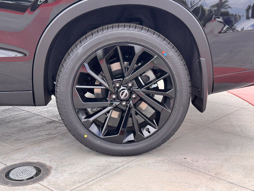 New 2026 Nissan Rogue Platinum AWD/4WD image 10