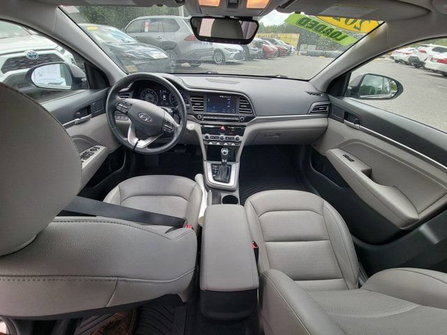 Used 2020 Hyundai Elantra Limited w/ Ultimate Package 03 FWD image 2