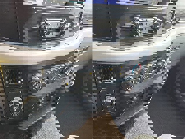 Used 2023 Ford F150 XLT image 16