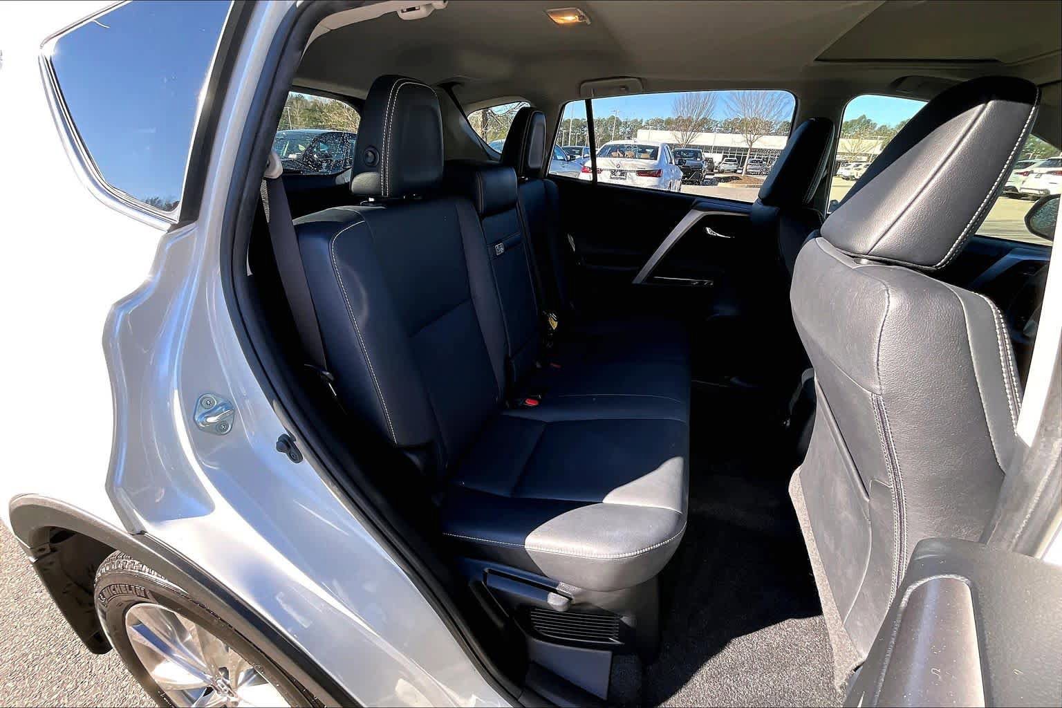 Used 2017 Toyota RAV4 Limited AWD/4WD image 19
