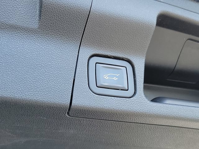 Used 2018 GMC Acadia SLE w/ Driver Alert Package I AWD/4WD image 28