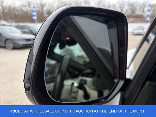 Used 2023 Land Rover Range Rover SE image 38