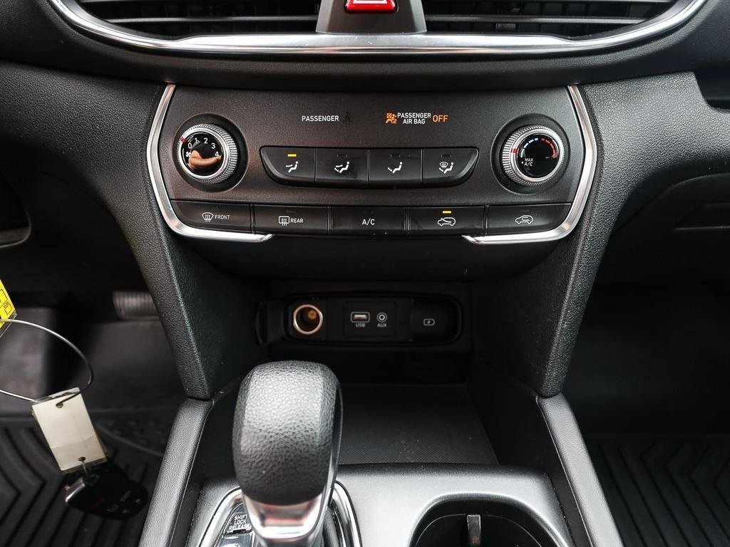 Used 2020 Hyundai Santa Fe SE FWD image 18
