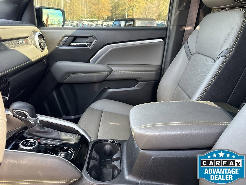 Used 2023 Chevrolet Colorado ZR2 w/ ZR2 Convenience Package III image 24