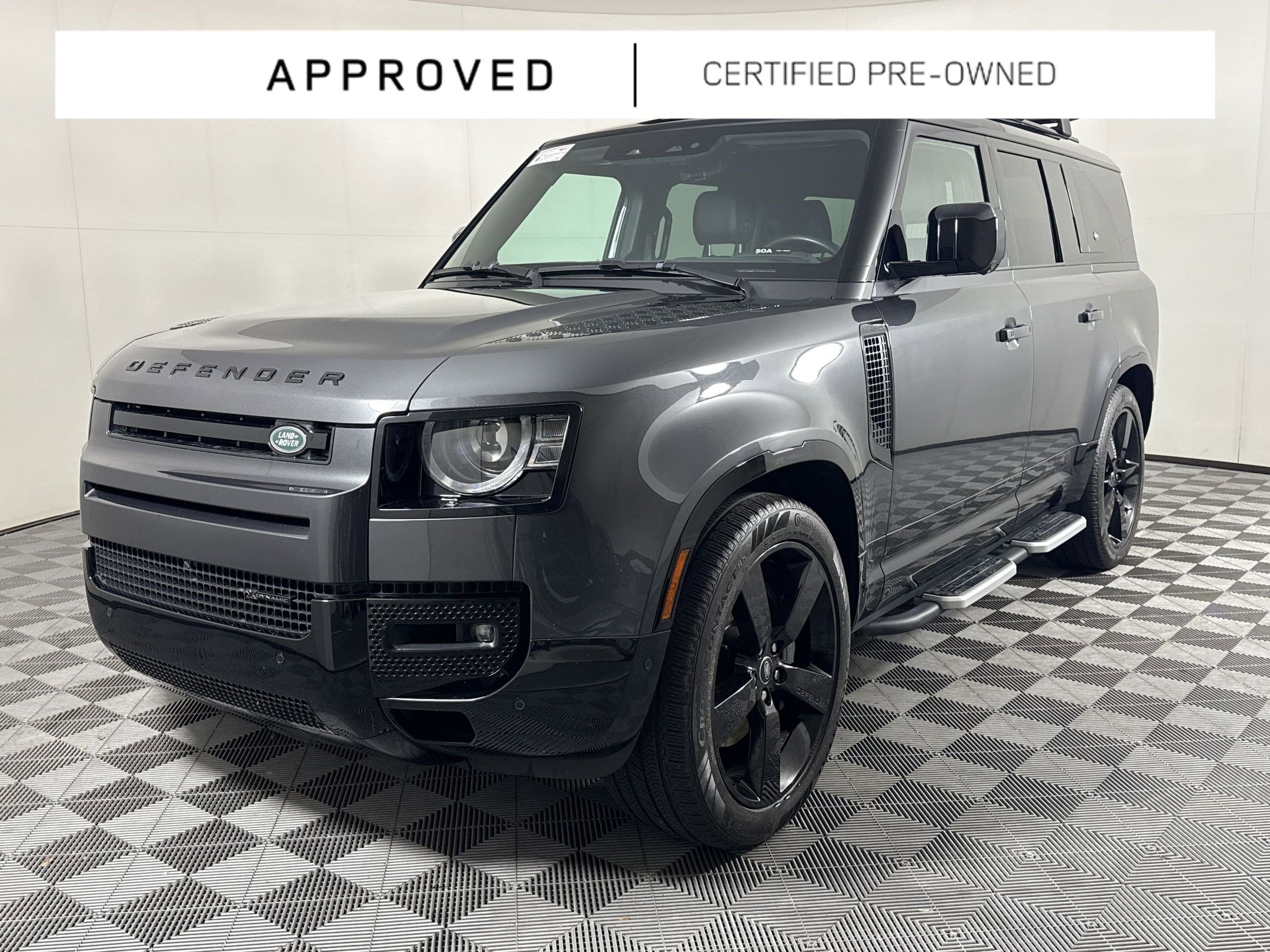 Used 2023 Land Rover Defender 130 X-Dynamic SE image 1