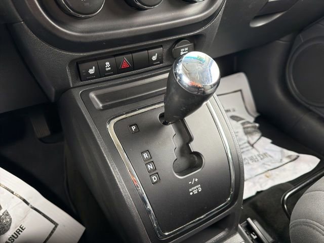 Used 2017 Jeep Patriot Latitude w/ Premium Sound Group image 30