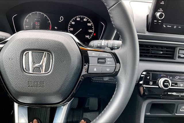 Used 2025 Honda Pilot EX-L image 11