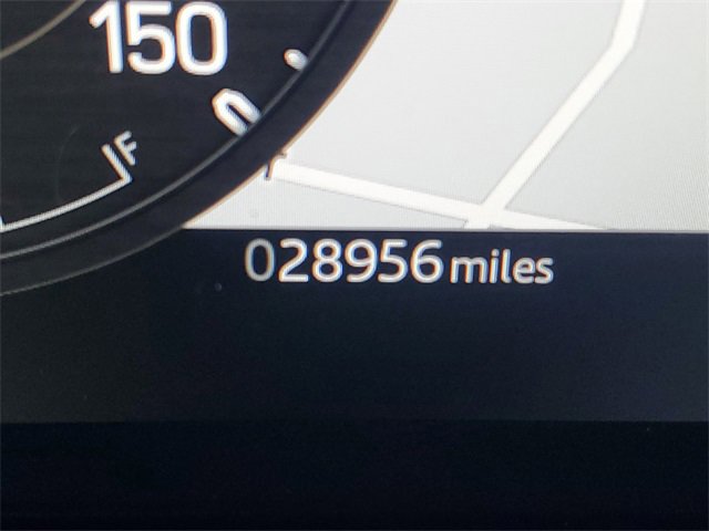 Used 2025 Land Rover Defender 110 S image 20