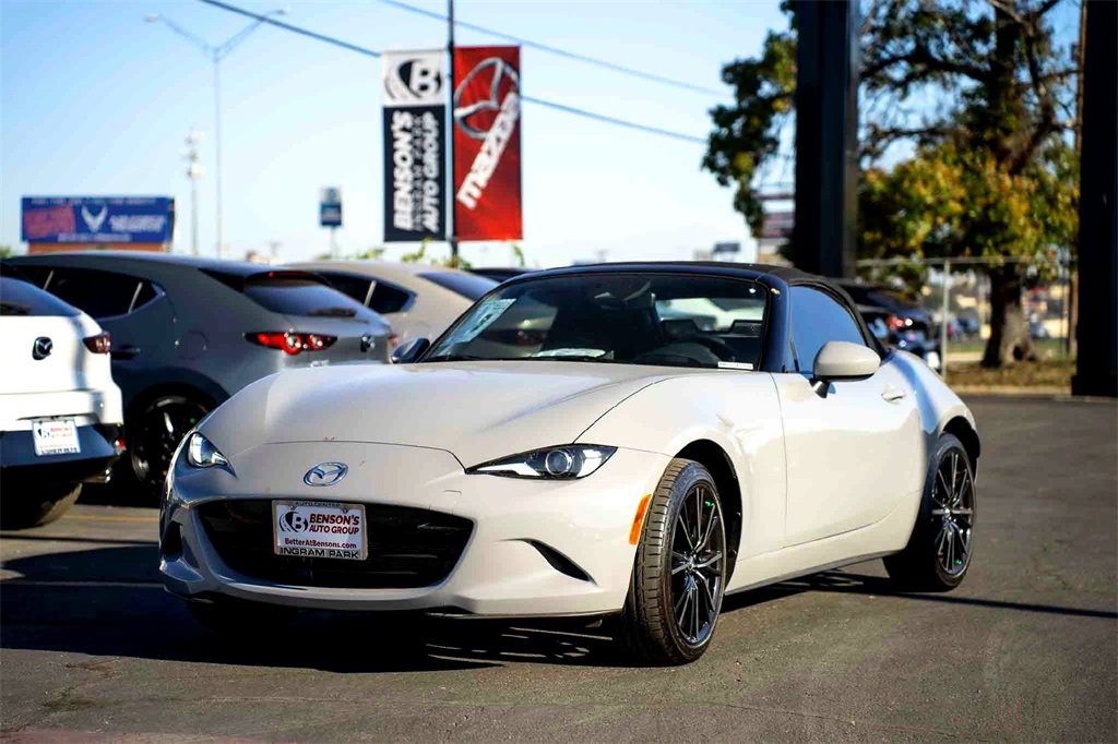 New 2025 MAZDA MX-5 Miata Grand Touring w/ Weather Package image 7