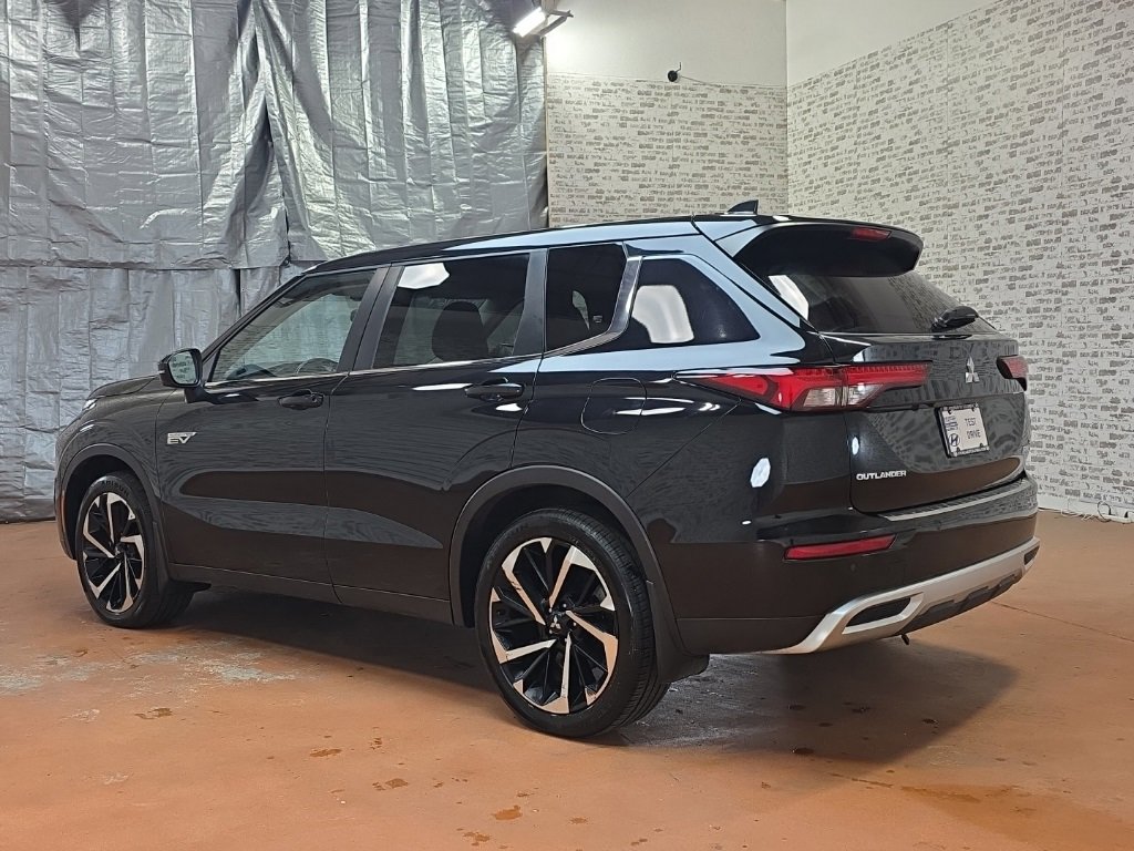 Used 2024 Mitsubishi Outlander SEL image 7