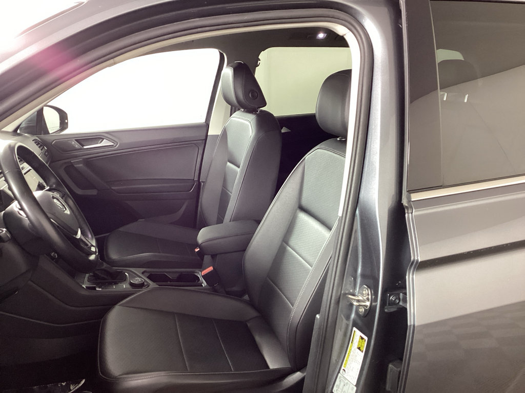 Used 2019 Volkswagen Tiguan SE AWD/4WD image 14