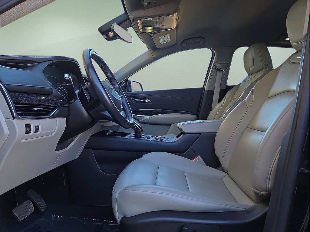 Used 2023 Cadillac XT4 Premium Luxury image 25