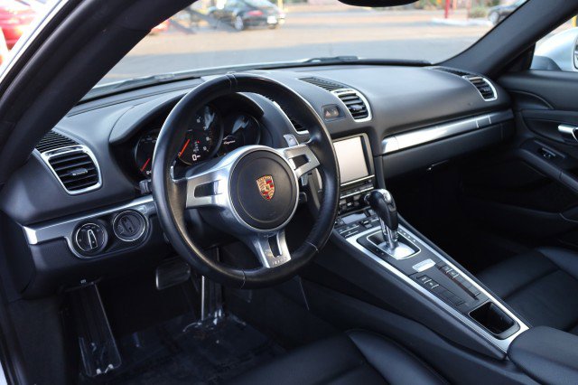 Used 2016 Porsche Cayman image 24