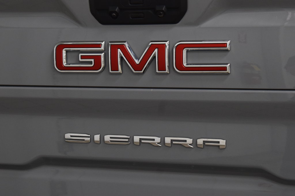 Used 2025 GMC Sierra 2500 SLE w/ SLE Value Package; AWD/4WD image 22
