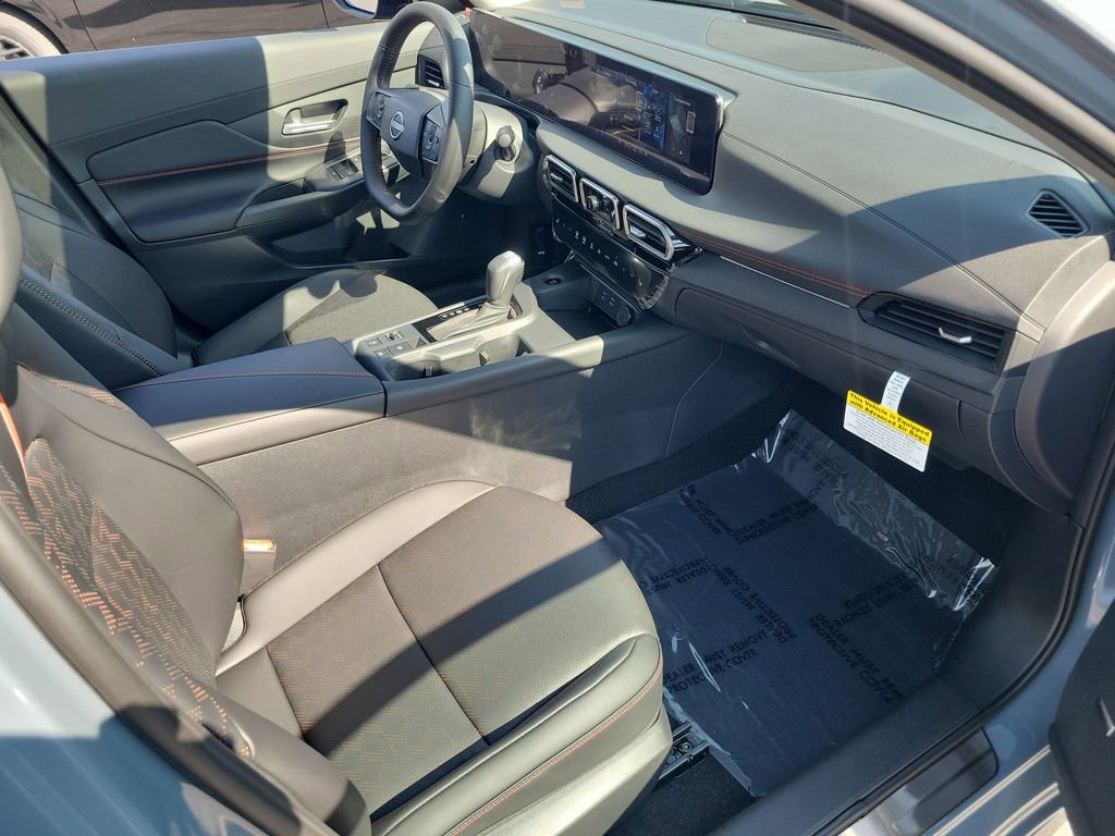 New 2026 Nissan Sentra SR w/ SR Premium Package FWD image 13