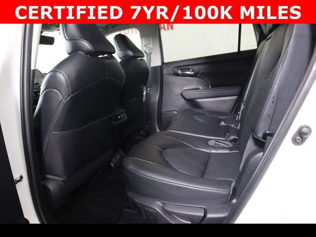 Used 2022 Toyota Highlander XLE AWD/4WD image 15