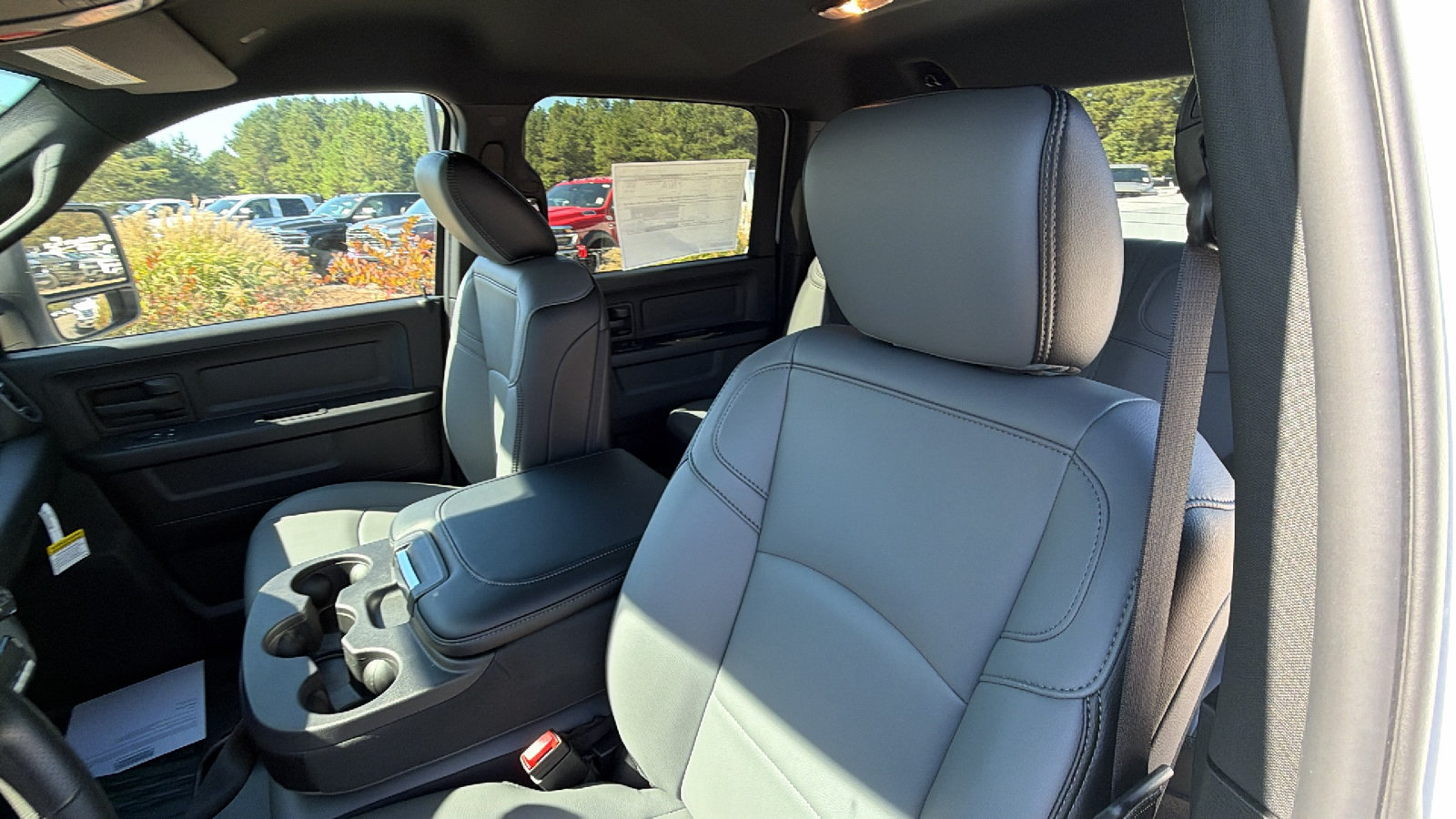 New 2026 RAM 5500 Tradesman w/ Chrome Appearance Group AWD/4WD image 18