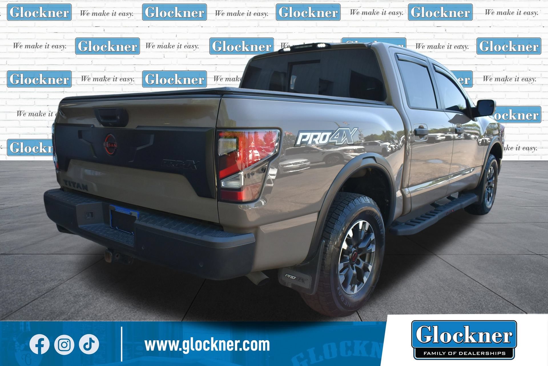Used 2024 Nissan Titan PRO-4X w/ Pro-4x Convenience Package AWD/4WD image 6