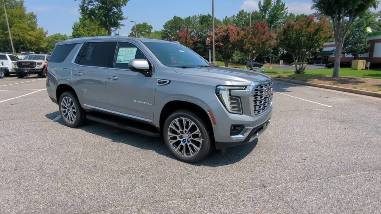 Used 2026 GMC Yukon Denali AWD/4WD image 2