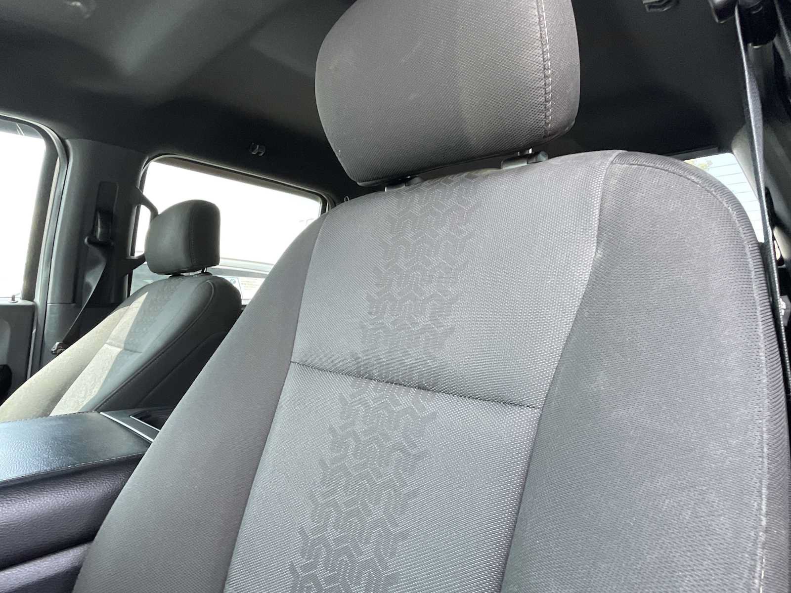 Used 2019 Ford F150 XLT w/ Equipment Group 302A Luxury AWD/4WD image 11