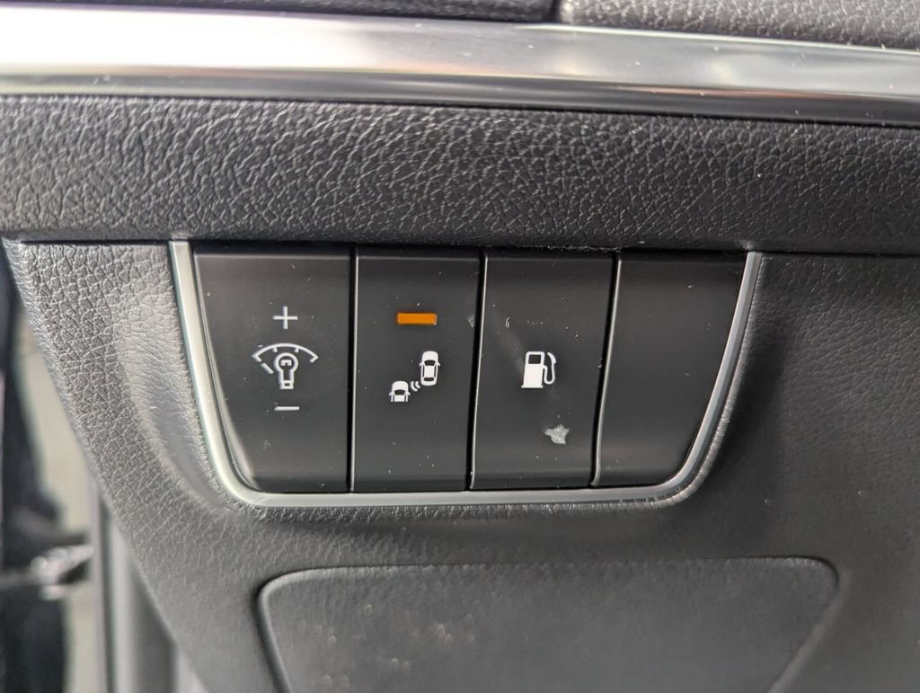 Used 2021 Kia Stinger GT-Line w/ Sun & Sound Package RWD image 12