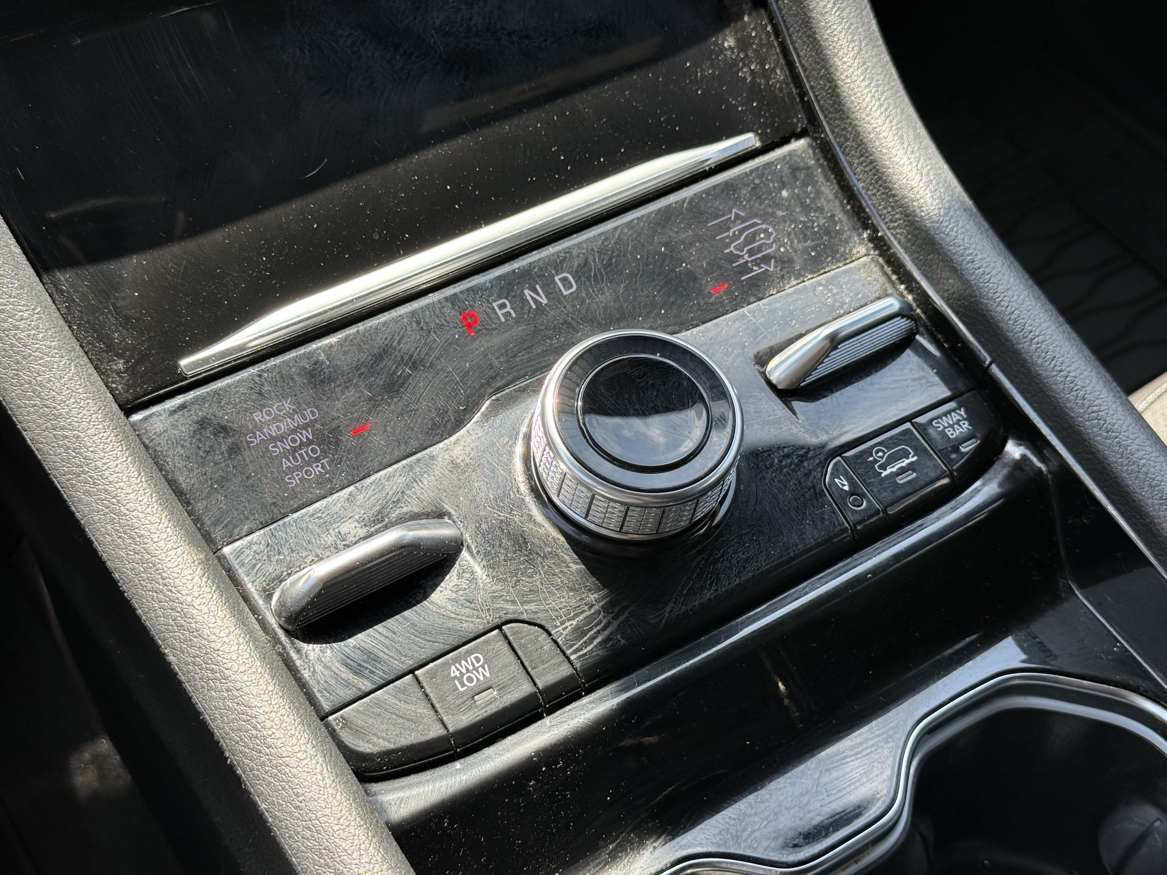 Used 2022 Jeep Grand Cherokee Trailhawk AWD/4WD image 24