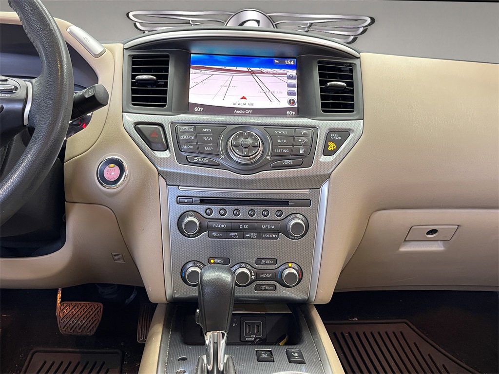 Used 2018 Nissan Pathfinder SL image 14
