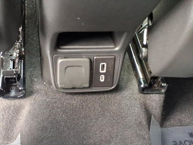 Used 2023 Chevrolet TrailBlazer LT w/ Convenience Package AWD/4WD image 9