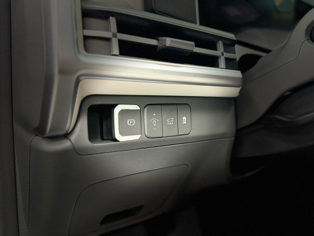 Used 2025 Hyundai Santa Fe SEL AWD/4WD image 17