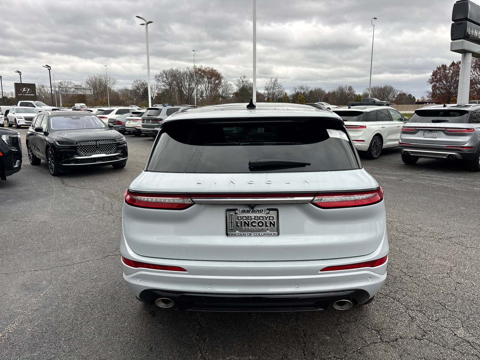 New 2026 Lincoln Corsair Reserve w/ Jet Appearance Package image 6