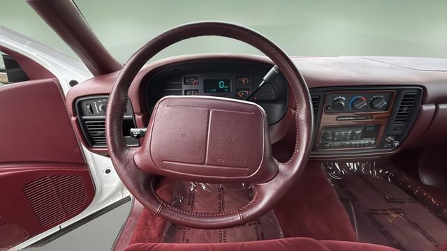 Used 1996 Chevrolet Caprice SS RWD image 12