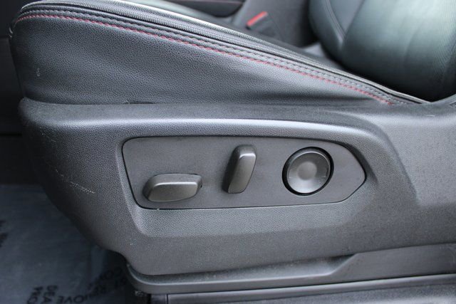 Used 2024 Chevrolet Suburban RST w/ Luxury Package AWD/4WD image 13