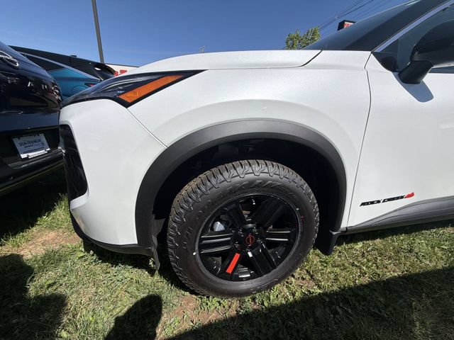 New 2026 Nissan Rogue SV AWD/4WD image 10