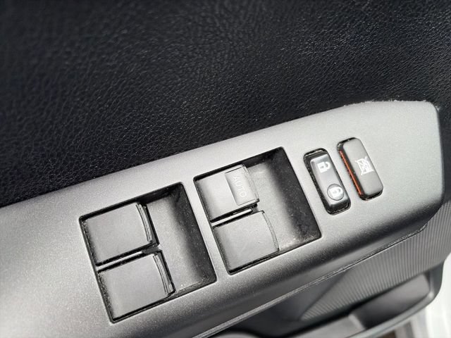 Used 2016 Toyota RAV4 LE AWD/4WD image 13