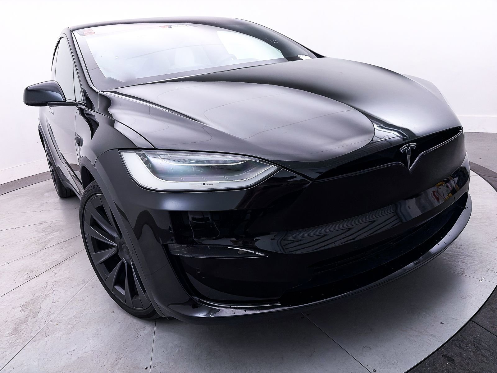 Used 2023 Tesla Model X Plaid image 8