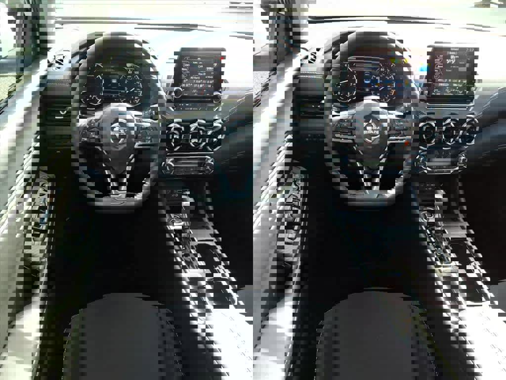 Used 2025 Nissan Sentra SV w/ All-Weather Package image 9