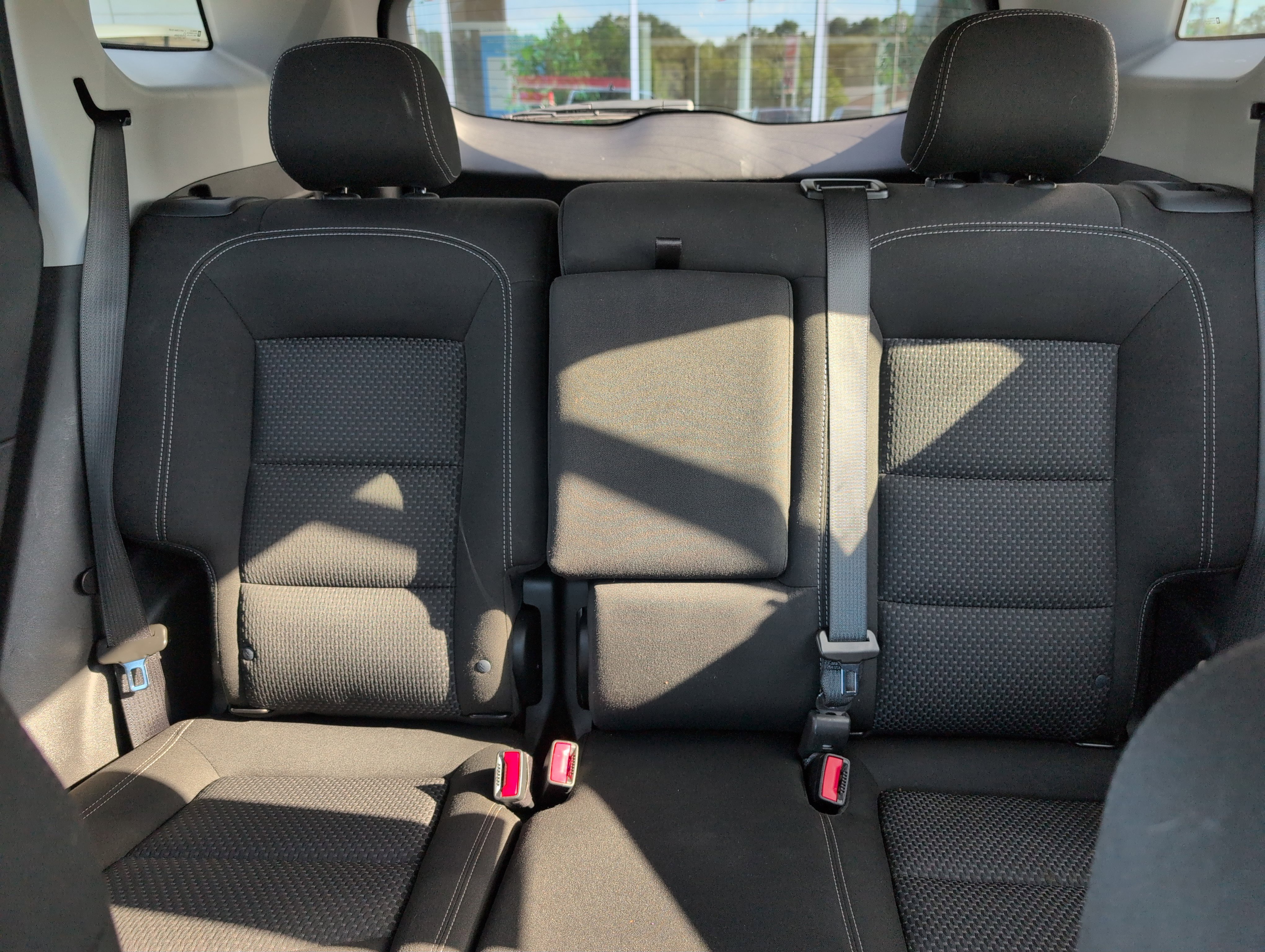 Used 2024 GMC Terrain SLE image 26