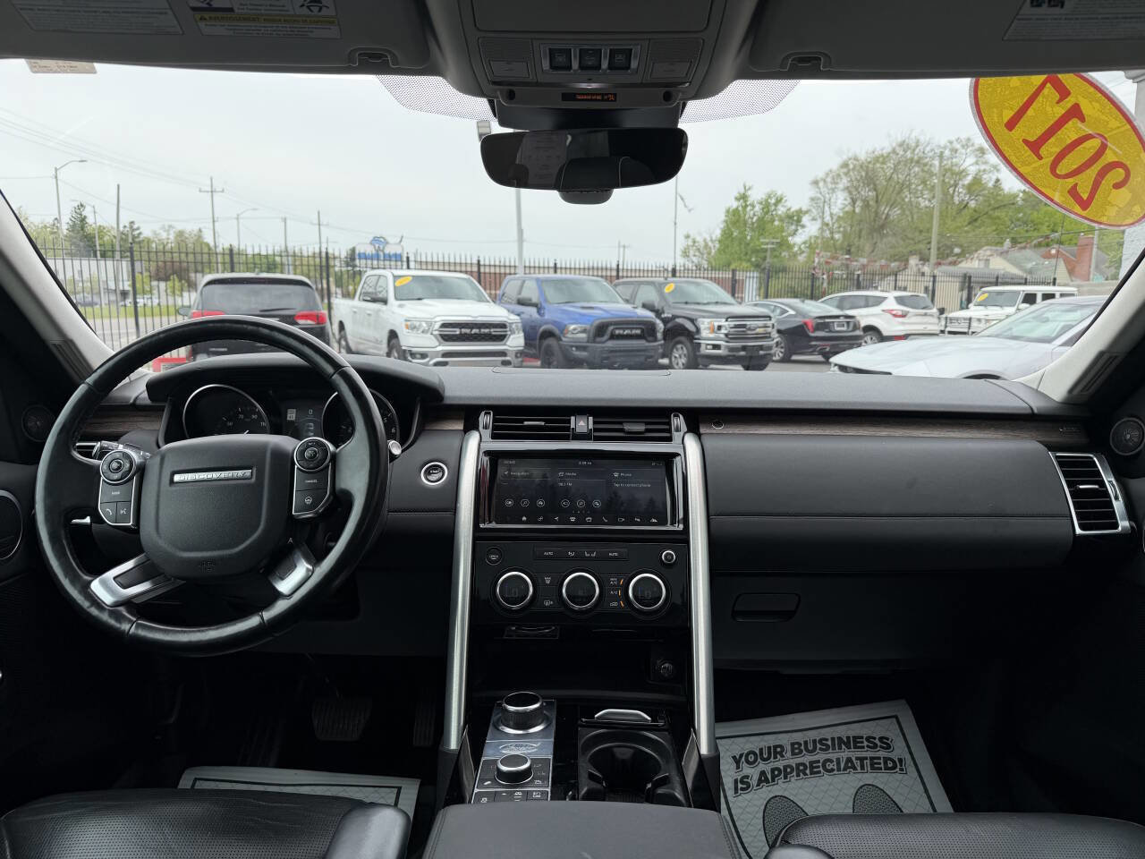 Used 2017 Land Rover Discovery HSE AWD/4WD image 27