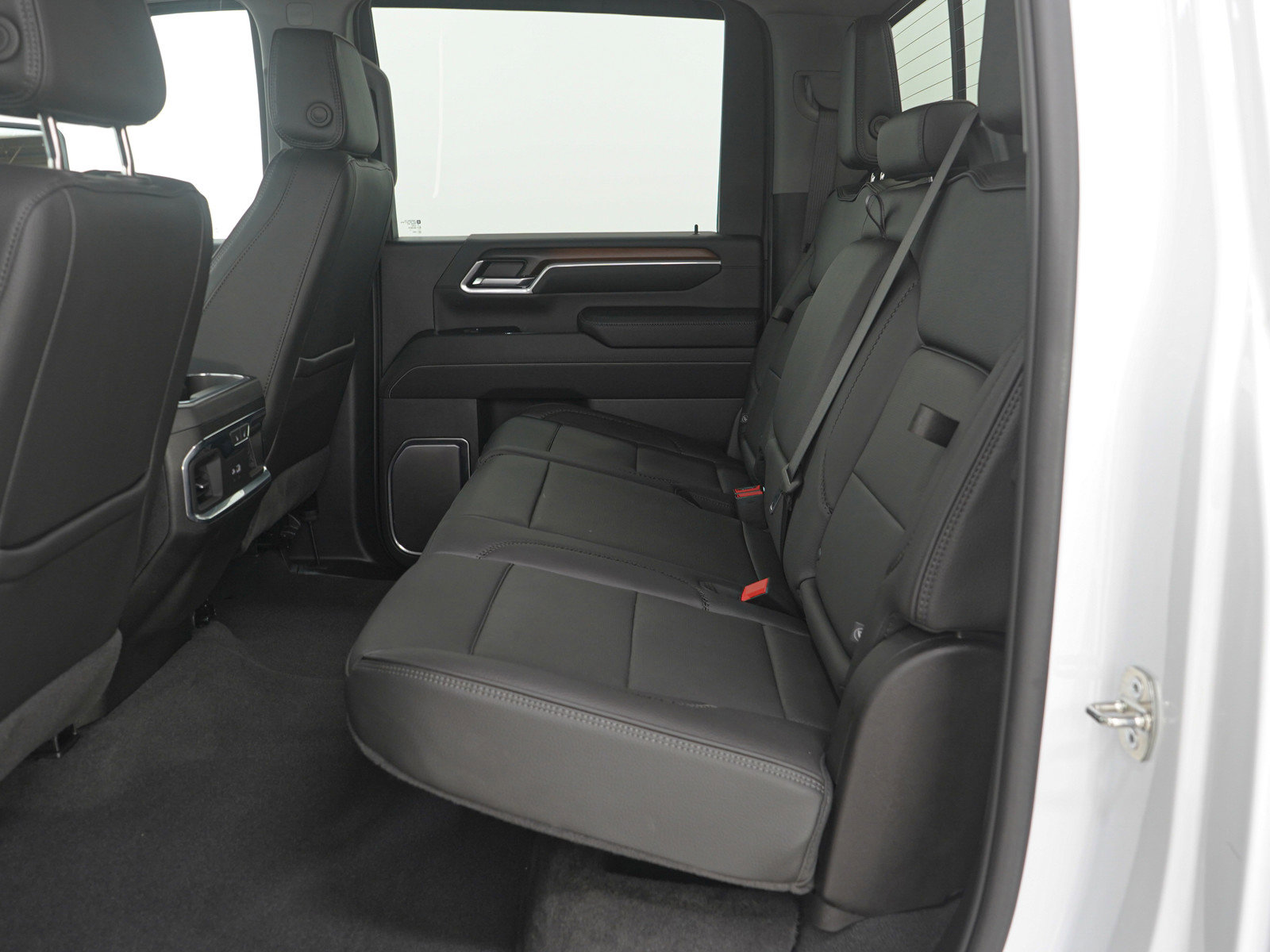 Used 2024 GMC Sierra 2500 Denali w/ Technology Package image 16