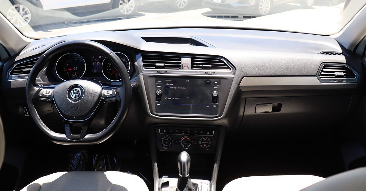 Used 2019 Volkswagen Tiguan SE w/ Panoramic Sunroof Package AWD/4WD image 32