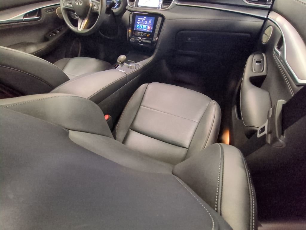 Used 2023 INFINITI QX55 Essential image 26