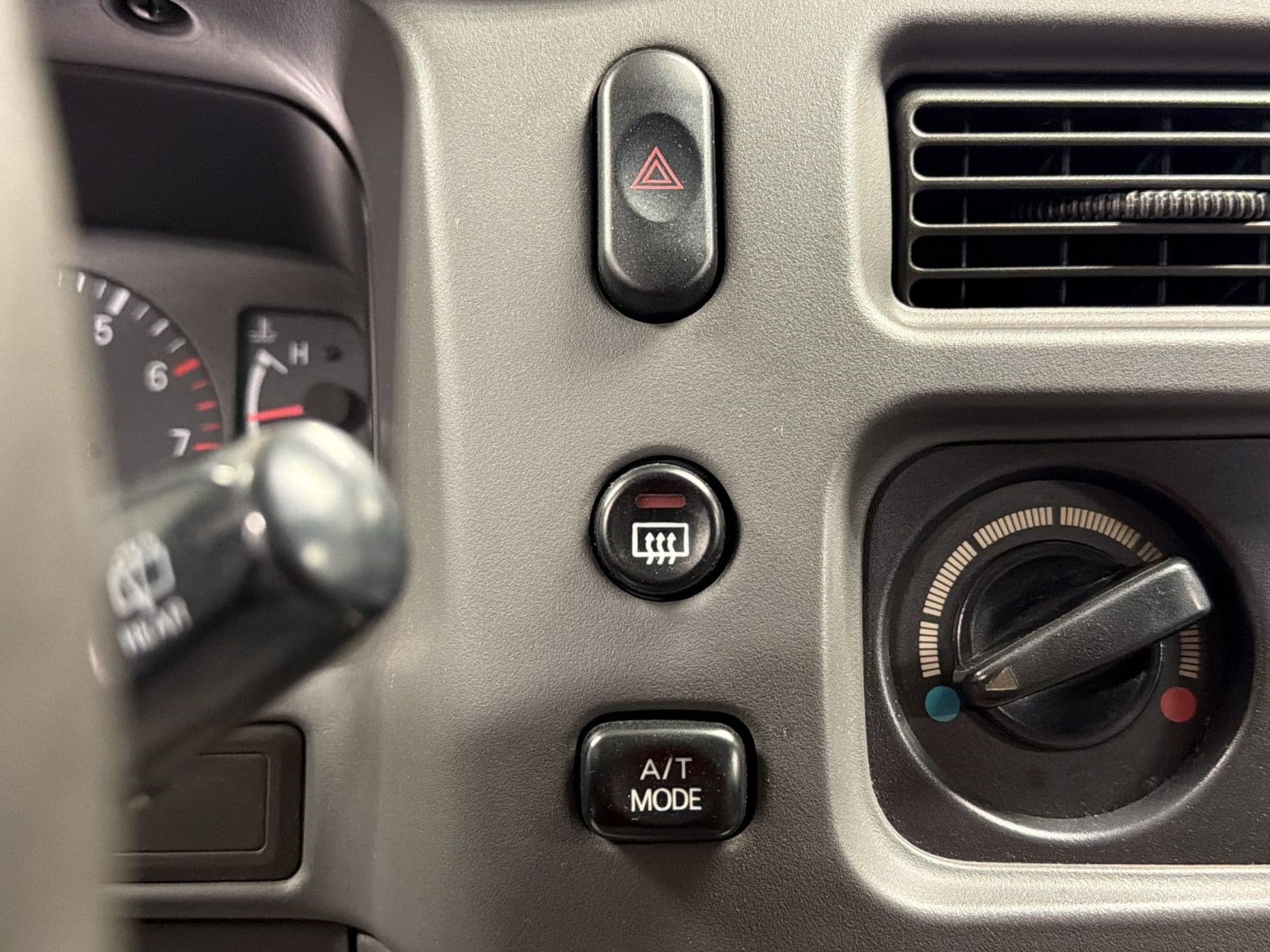 Used 2000 Mitsubishi Montero Sport LS AWD/4WD image 17