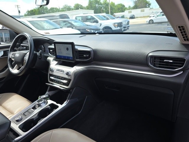 Used 2022 Ford Explorer XLT w/ Equipment Group 202A image 52