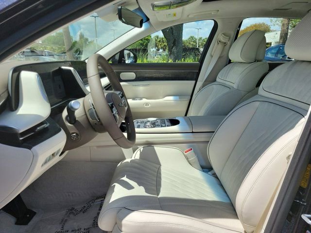 Used 2025 Genesis G90 3.5T image 16
