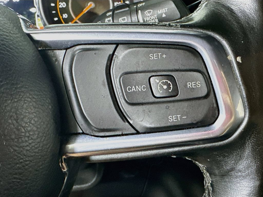 Used 2022 Jeep Wrangler Unlimited Sahara AWD/4WD image 25