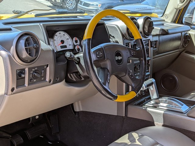 Used 2004 HUMMER H2 w/ Preferred Equipment Group image 10