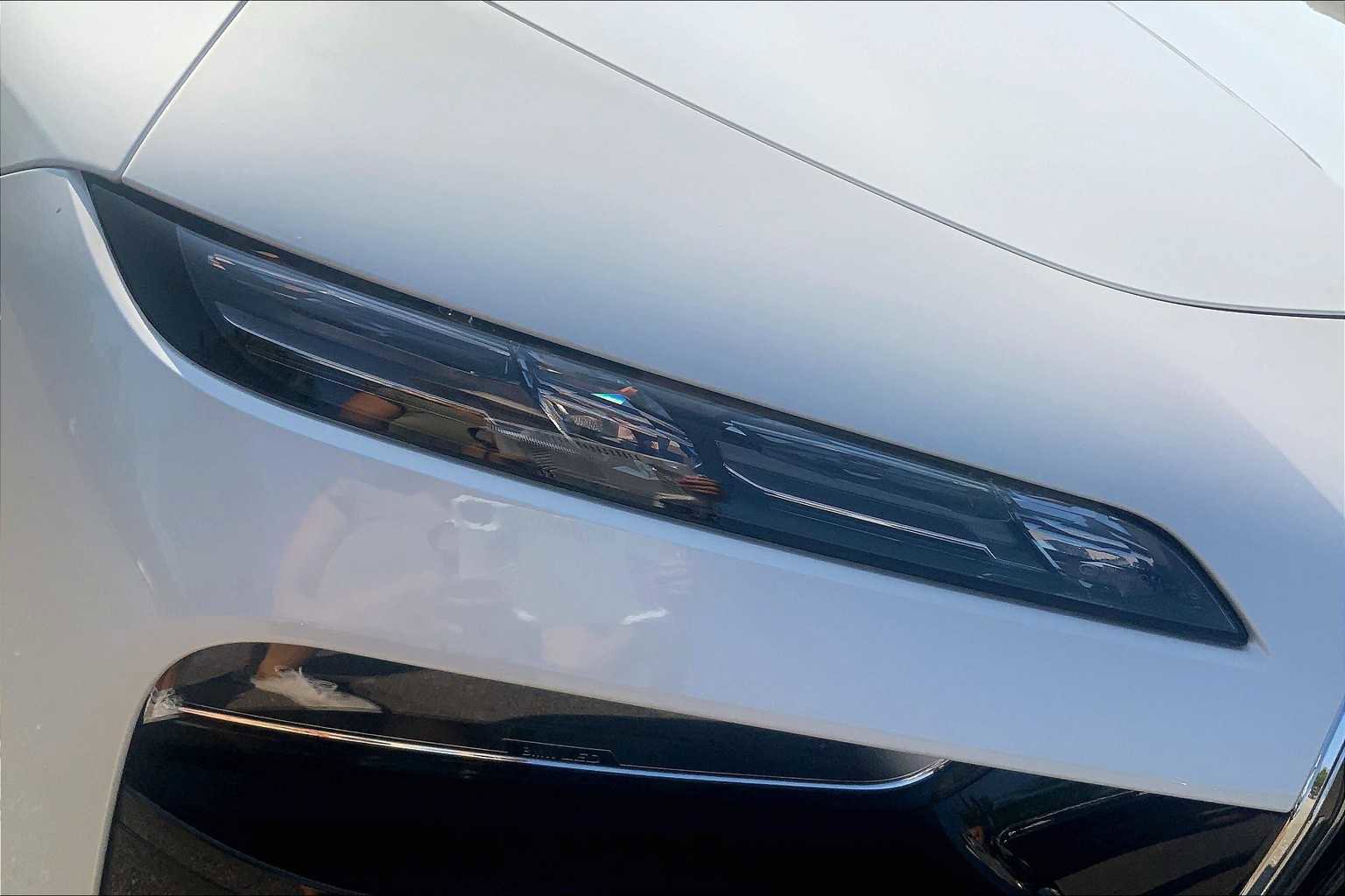 New 2026 BMW 750e xDrive w/ Executive Package image 13