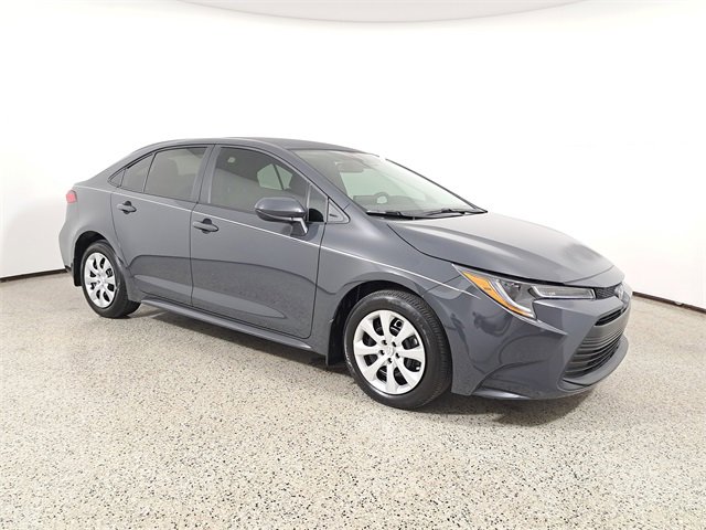 Used 2025 Toyota Corolla LE image 4