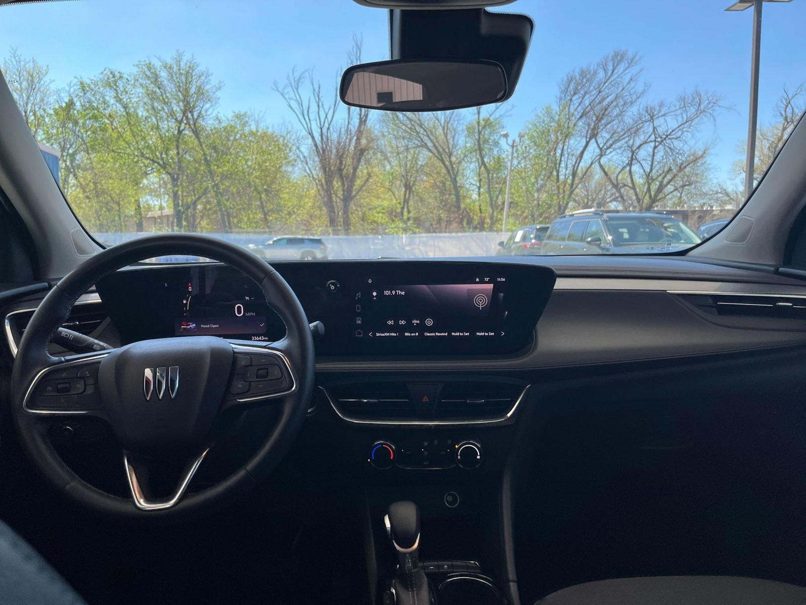 Used 2025 Buick Encore GX Preferred image 32